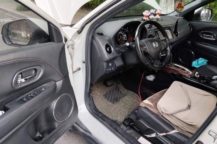 Used Honda XR-V 2015 1.8L VTi CVT Luxury Edition Driver Seat