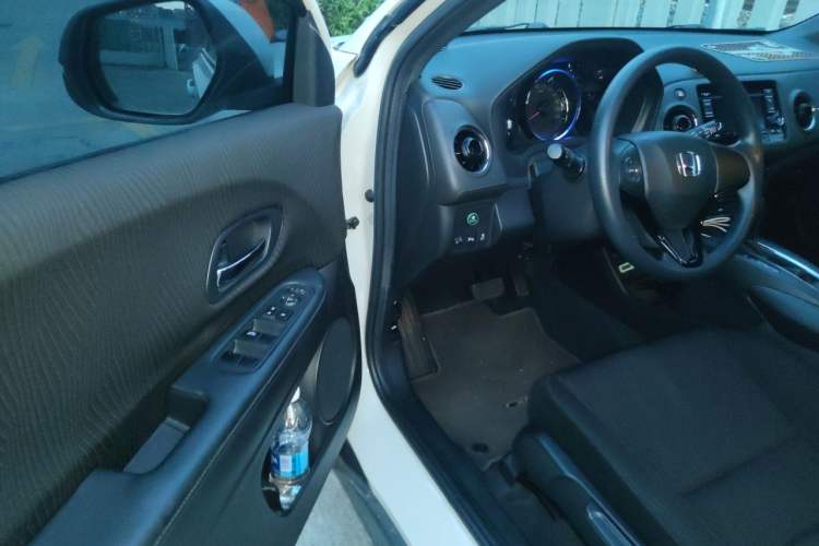 Used Honda XR-V 2015 1.5L LXi CVT Classic Edition Driver Seat