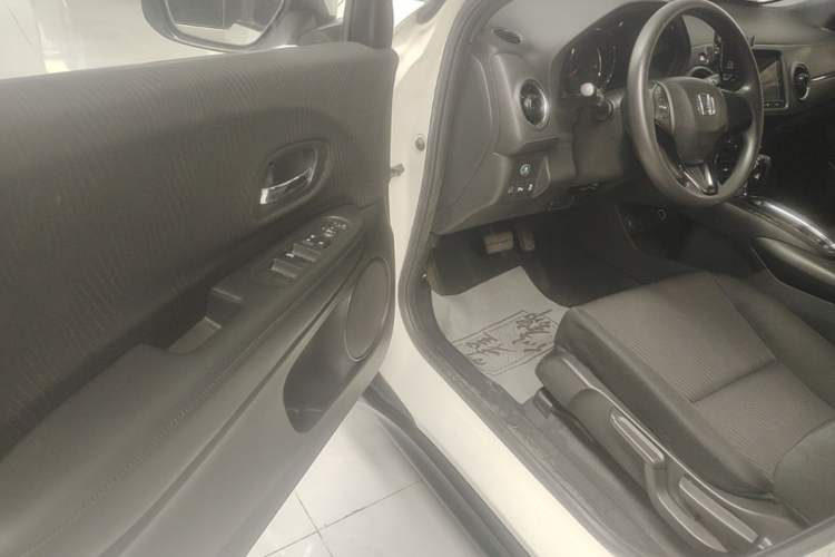 Used Honda XR-V 2015 1.5L LXi CVT Classic Edition Driver Seat