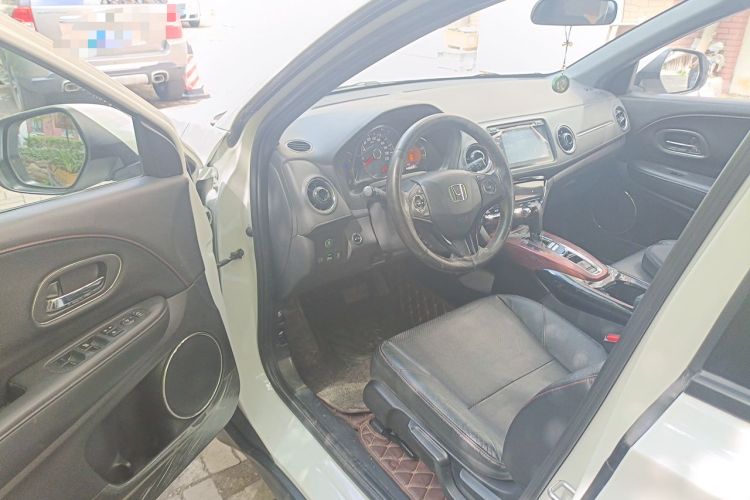 Used Honda XR-V 2015 1.8L VTi CVT Luxury Edition Driver Seat