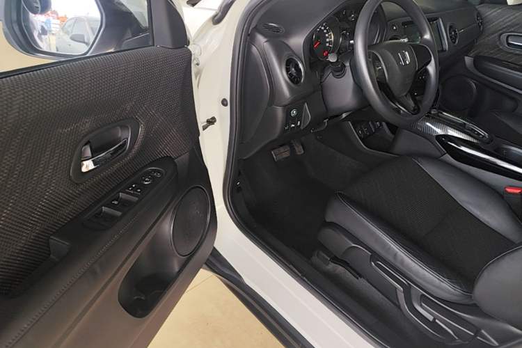 Used Honda XR-V 2015 1.8L EXi CVT Comfort Version Driver Seat