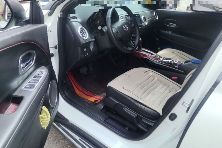Used Honda XR-V 2015 1.8L VTi CVT Luxury Edition Driver Seat