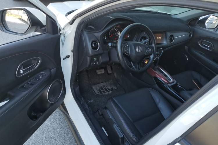 Used Honda XR-V 2015 1.8L VTi CVT Luxury Edition Driver Seat