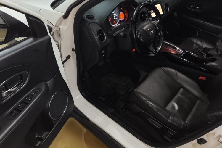 Used Honda XR-V 2015 1.8L VTi CVT Luxury Edition Driver Seat