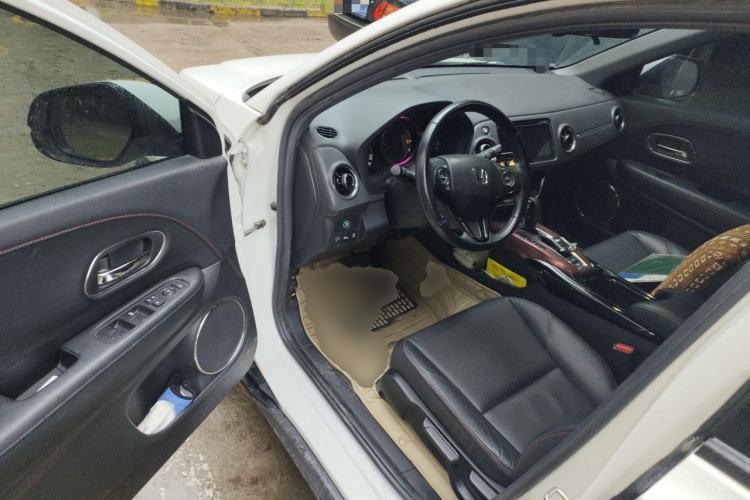 Used Honda XR-V 2015 1.8L VTi CVT Luxury Edition Driver Seat