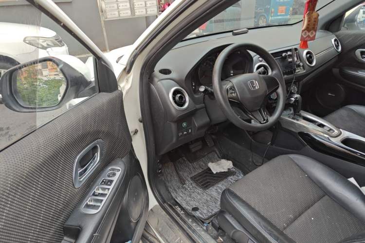Used Honda XR-V 2015 1.8L EXi CVT Comfort Version Driver Seat
