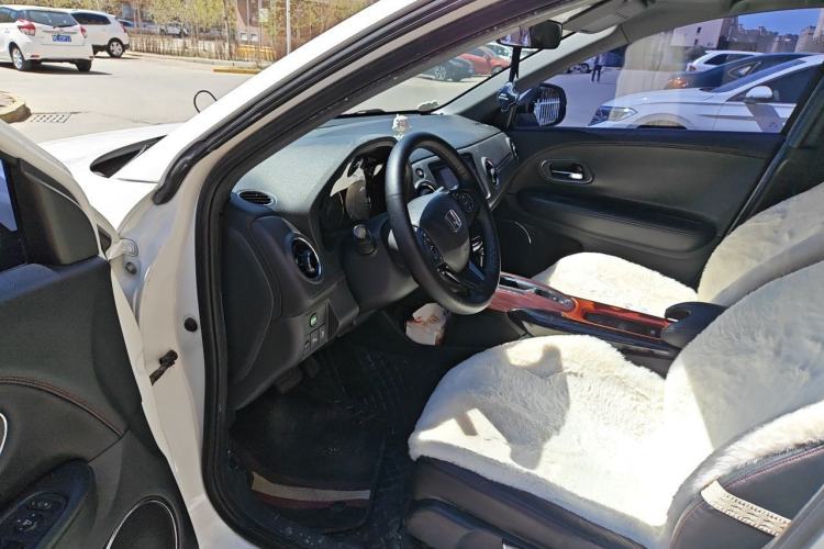 Used Honda XR-V 2015 1.8L VTi CVT Luxury Edition Driver Seat