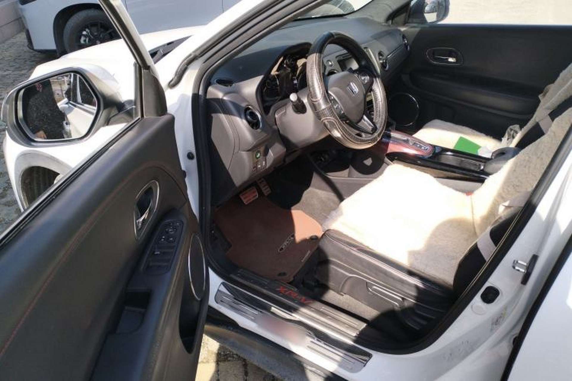 Used Honda XR-V 2015 1.8L VTi CVT Luxury Edition Driver Seat