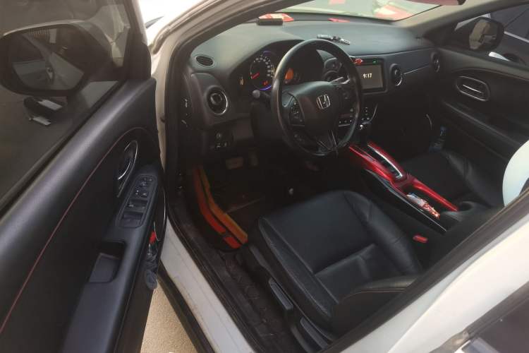 Used Honda XR-V 2015 1.8L VTi CVT Luxury Edition Driver Seat