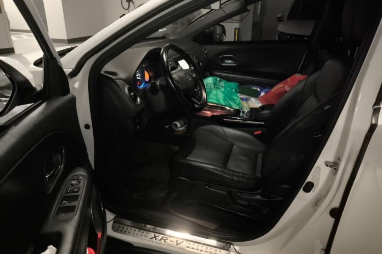 Used Honda XR-V 2015 1.8L VTi CVT Luxury Edition Driver Seat