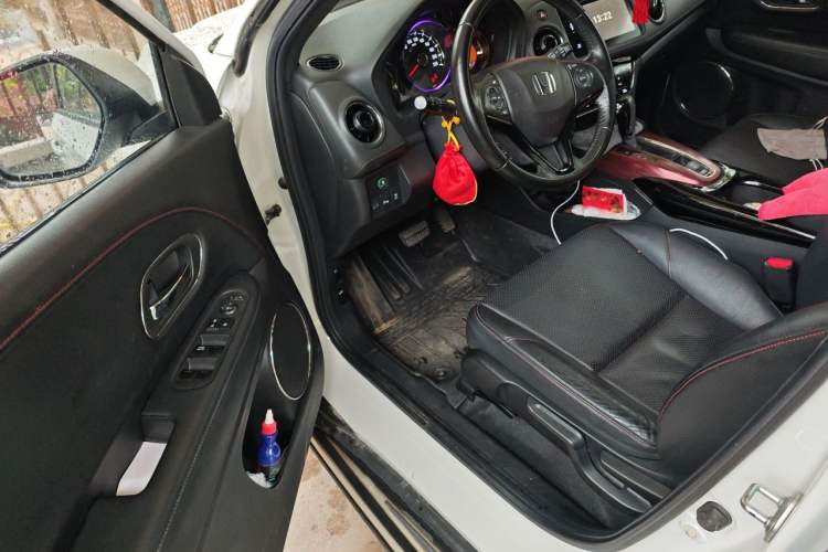 Used Honda XR-V 2015 1.8L VTi CVT Luxury Edition Driver Seat