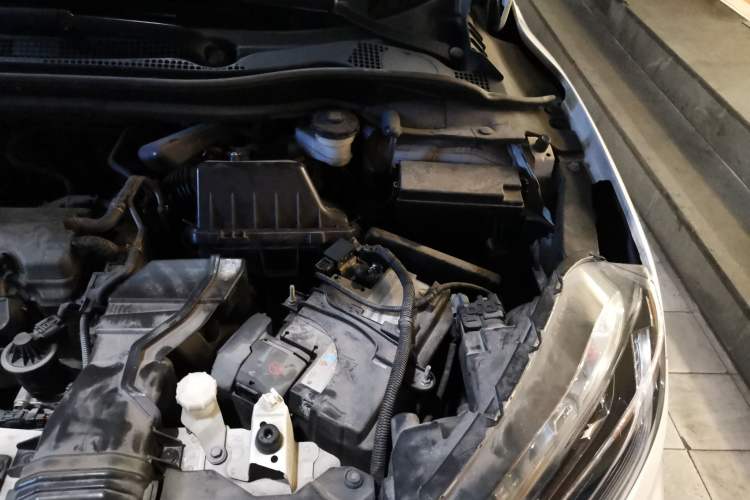 Used Honda XR-V 2015 1.8L EXi CVT Comfort Version Engine Bay Left