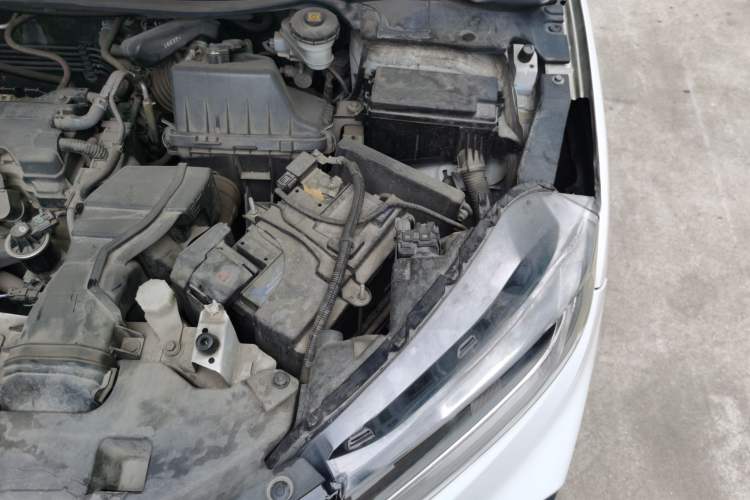 Used Honda XR-V 2015 1.8L EXi CVT Comfort Version Engine Bay Left