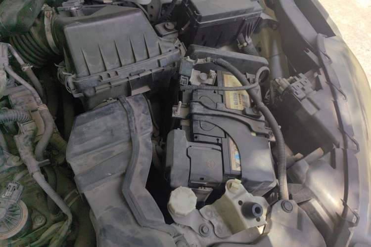 Used Honda XR-V 2015 1.8L VTi CVT Luxury Edition Engine Bay Left