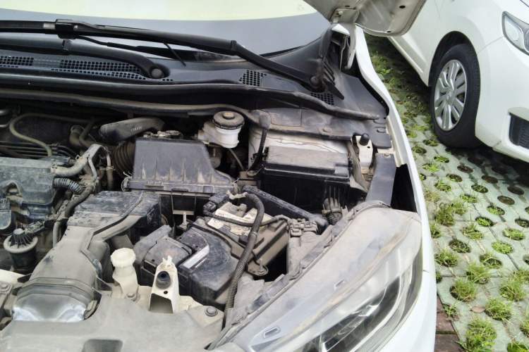 Used Honda XR-V 2015 1.8L EXi CVT Comfort Version Engine Bay Left