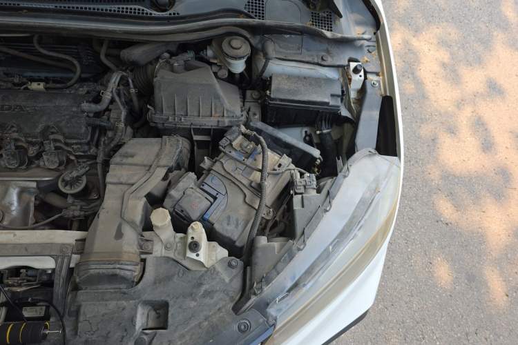 Used Honda XR-V 2015 1.8L EXi CVT Comfort Version Engine Bay Left