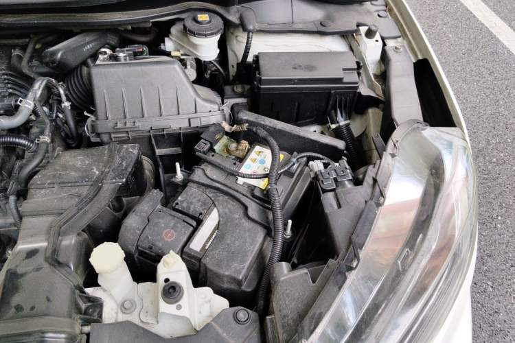 Used Honda XR-V 2015 1.8L VTi CVT Luxury Edition Engine Bay Left