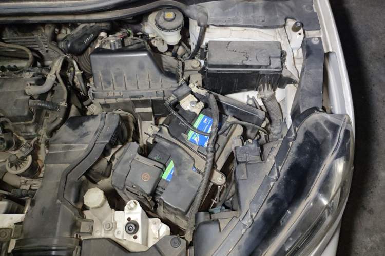 Used Honda XR-V 2015 1.8L EXi CVT Comfort Version Engine Bay Left