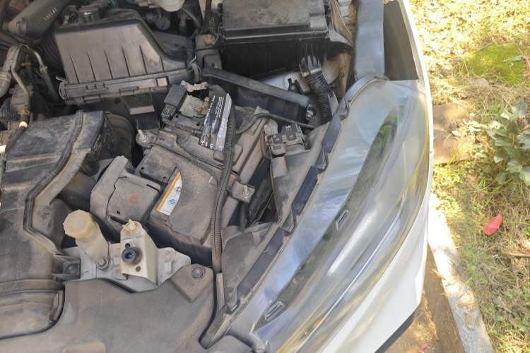 Used Honda XR-V 2015 1.8L EXi CVT Comfort Version Engine Bay Left