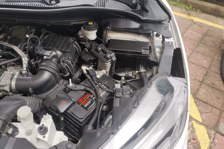Used Honda XR-V 2015 1.5L LXi Manual Classic Edition Engine Bay Left