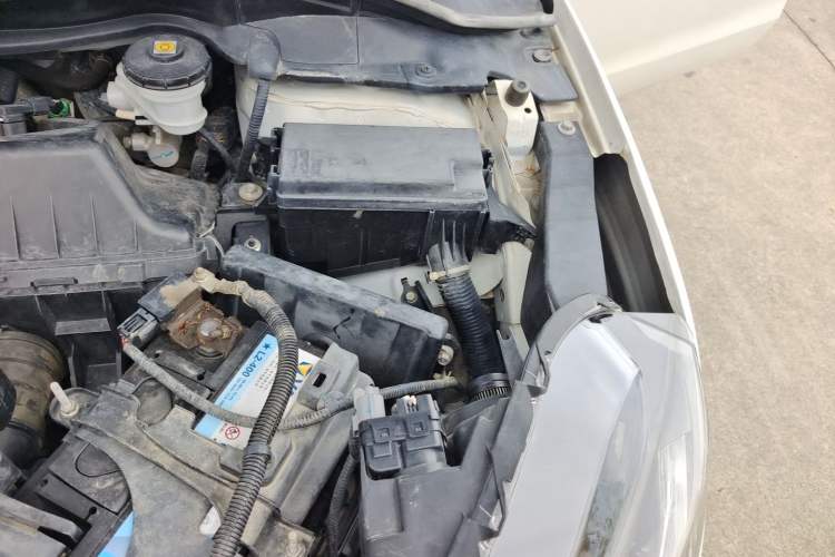 Used Honda XR-V 2015 1.8L EXi CVT Comfort Version Engine Bay Left