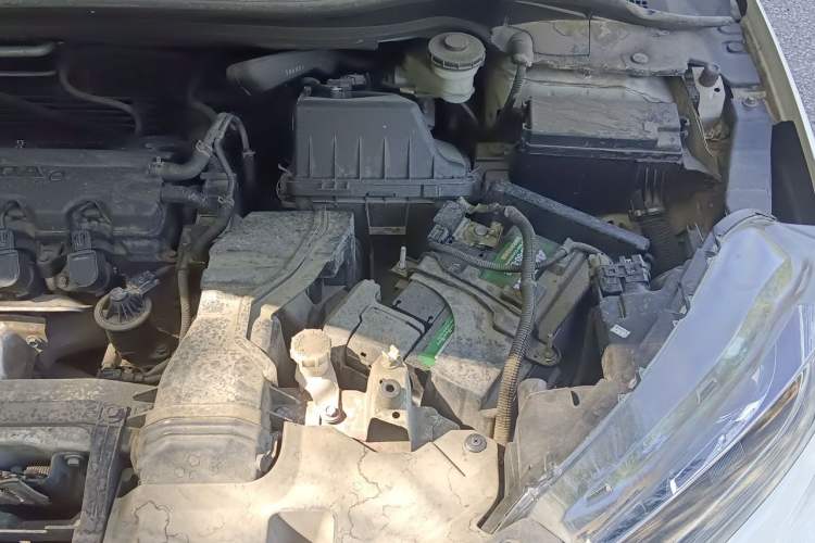 Used Honda XR-V 2015 1.8L EXi CVT Comfort Version Engine Bay Left