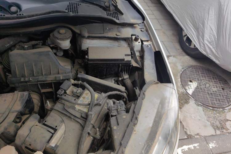 Used Honda XR-V 2015 1.8L EXi CVT Comfort Version Engine Bay Left