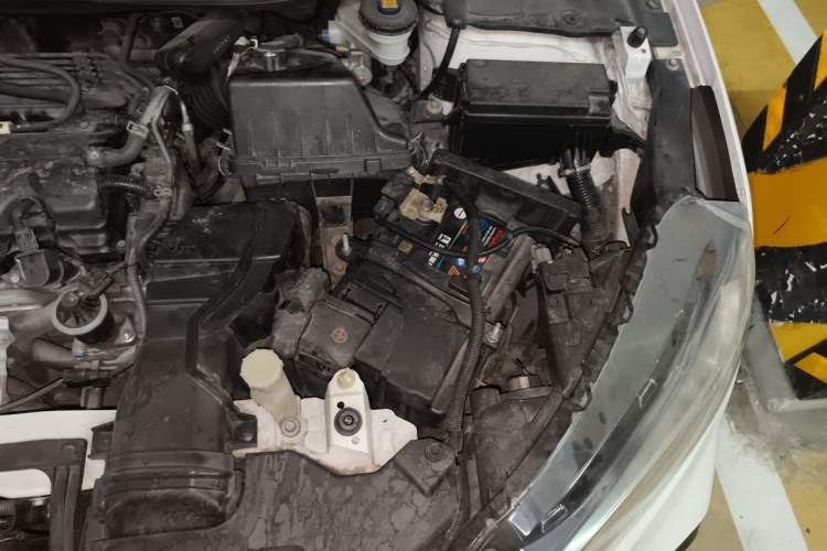 Used Honda XR-V 2015 1.8L VTi CVT Luxury Edition Engine Bay Left