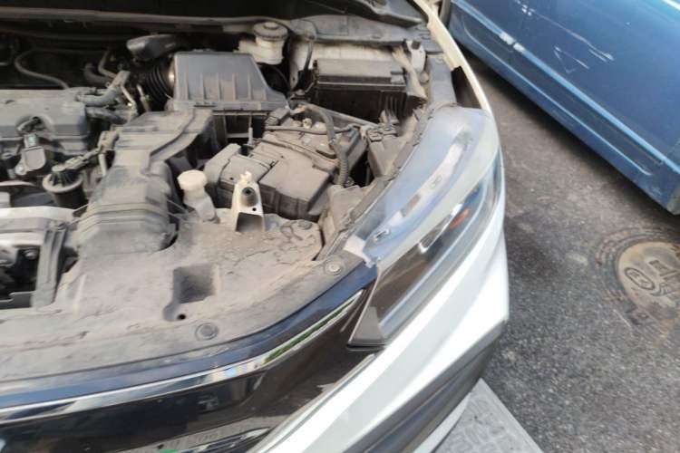 Used Honda XR-V 2015 1.8L EXi CVT Comfort Version Engine Bay Left