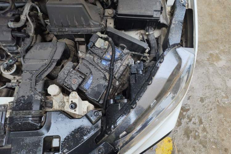 Used Honda XR-V 2015 1.8L VTi CVT Luxury Edition Engine Bay Left