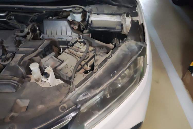 Used Honda XR-V 2015 1.8L EXi CVT Comfort Version Engine Bay Left