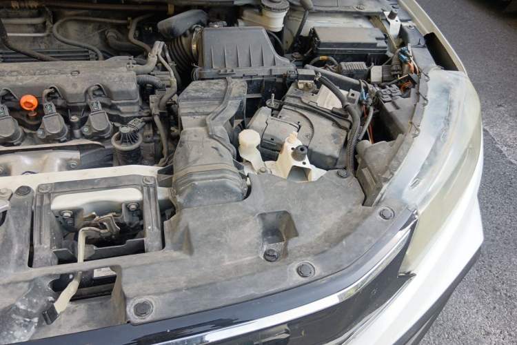 Used Honda XR-V 2015 1.8L VTi CVT Luxury Edition Engine Bay Left