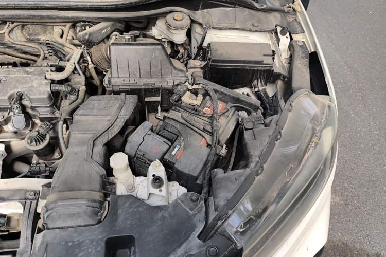 Used Honda XR-V 2015 1.8L EXi CVT Comfort Version Engine Bay Left