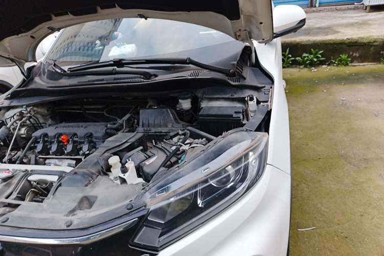 Used Honda XR-V 2015 1.8L EXi Manual Comfort Edition Engine Bay Left