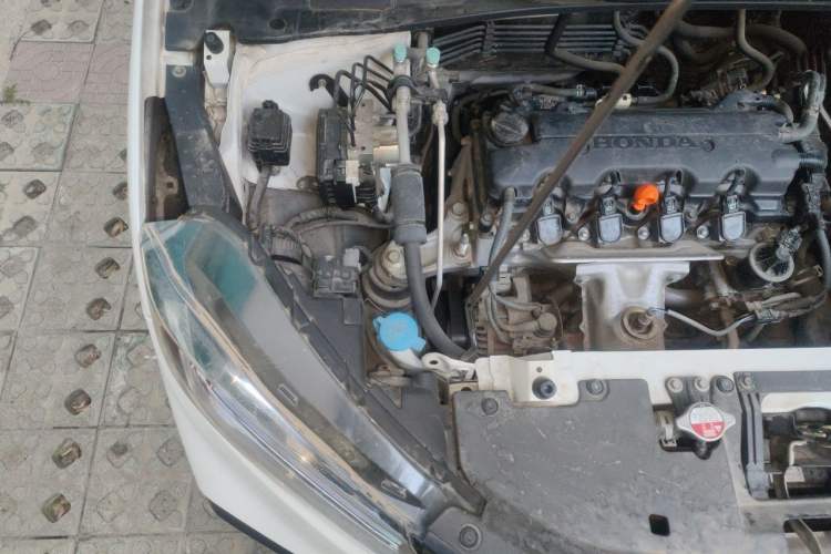 Used Honda XR-V 2015 1.8L EXi CVT Comfort Version Engine Bay Left