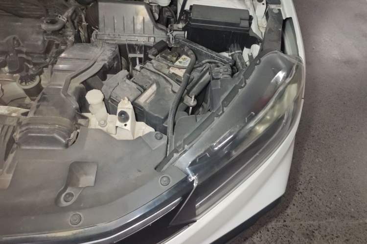 Used Honda XR-V 2015 1.8L EXi CVT Comfort Version Engine Bay Left