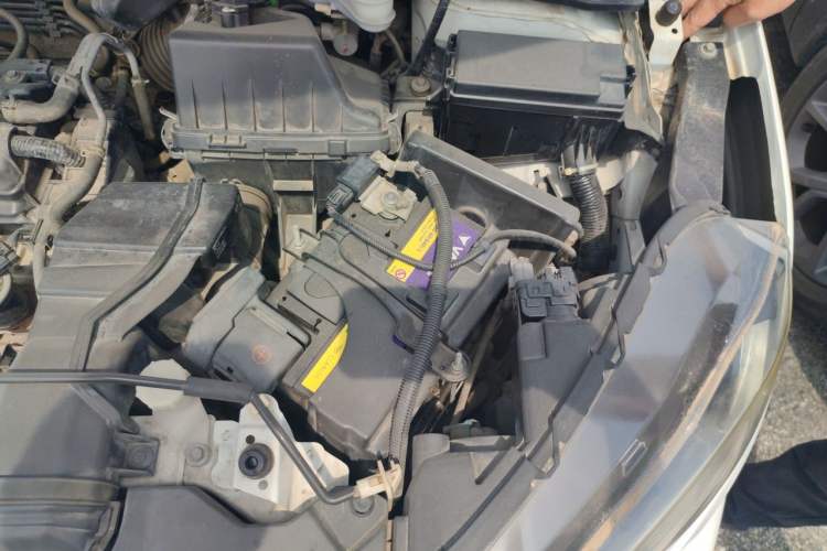 Used Honda XR-V 2015 1.8L VTi CVT Luxury Edition Engine Bay Left