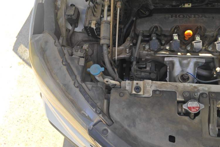 Used Honda XR-V 2015 1.8L EXi CVT Comfort Version Engine Bay Right