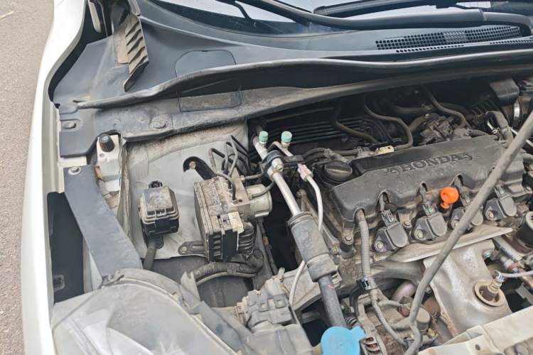 Used Honda XR-V 2015 1.8L EXi CVT Comfort Version Engine Bay Right
