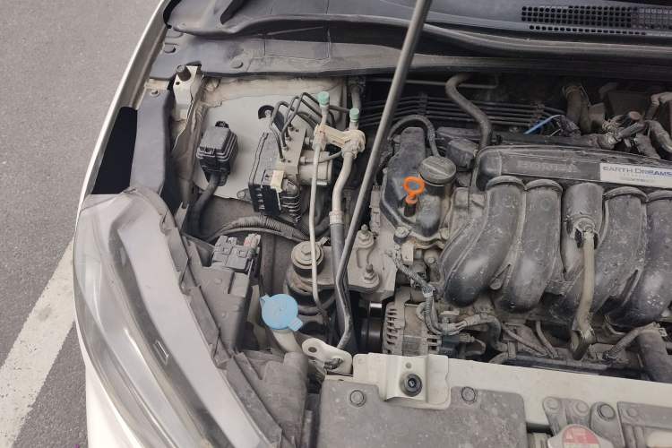 Used Honda XR-V 2015 1.5L LXi CVT Classic Edition Engine Bay Right
