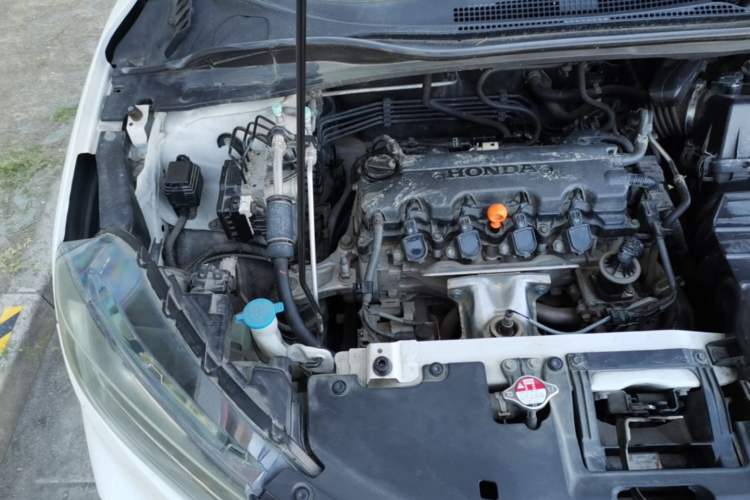 Used Honda XR-V 2015 1.8L VTi CVT Luxury Edition Engine Bay Right