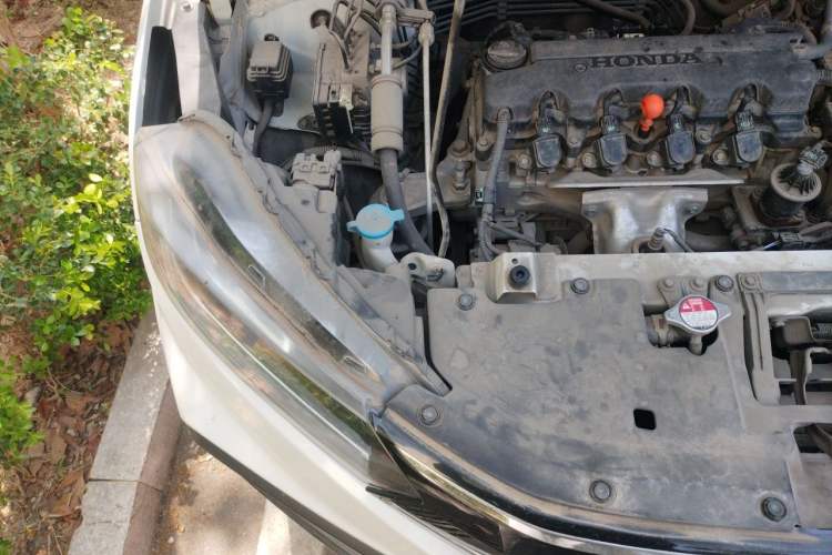 Used Honda XR-V 2015 1.8L VTi CVT Luxury Edition Engine Bay Right