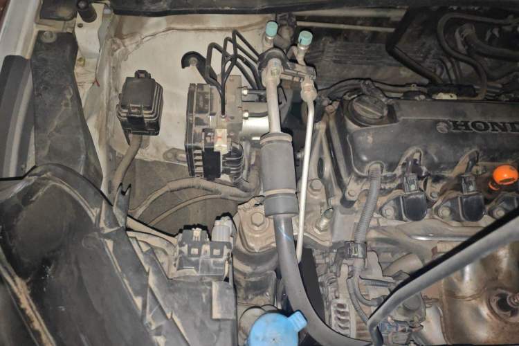 Used Honda XR-V 2015 1.8L EXi Manual Comfort Edition Engine Bay Right