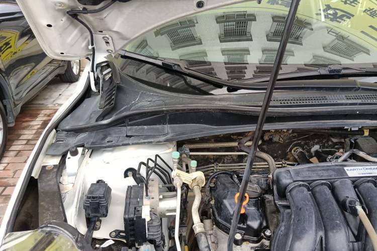 Used Honda XR-V 2015 1.5L LXi CVT Classic Edition Engine Bay Right