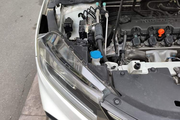 Used Honda XR-V 2015 1.8L EXi CVT Comfort Version Engine Bay Right