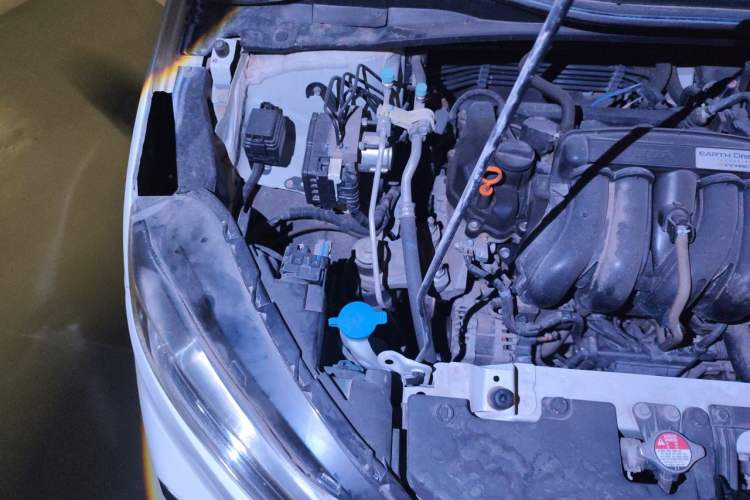 Used Honda XR-V 2015 1.5L LXi CVT Classic Edition Engine Bay Right