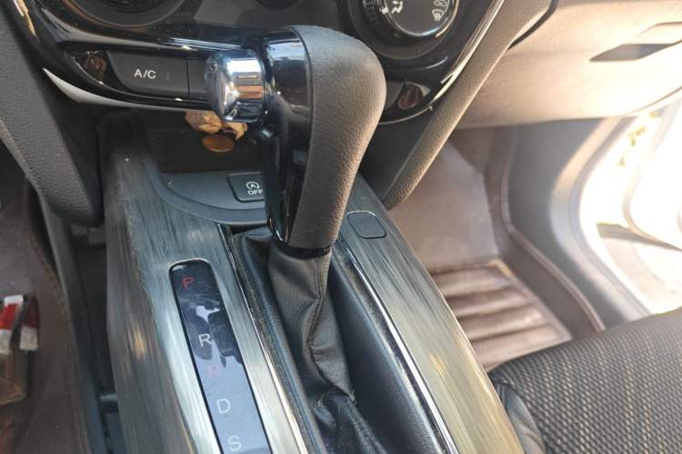 Used Honda XR-V 2015 1.8L EXi CVT Comfort Version Gear Lever
