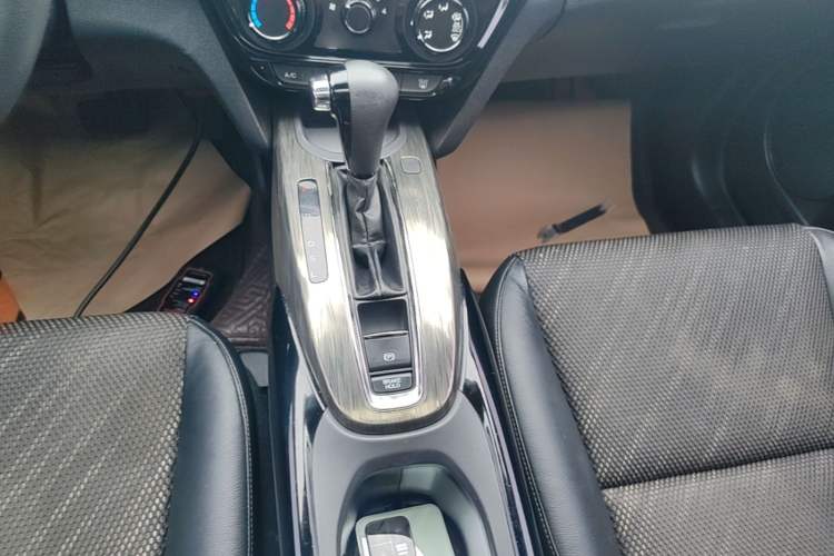 Used Honda XR-V 2015 1.8L EXi CVT Comfort Version Gear Lever