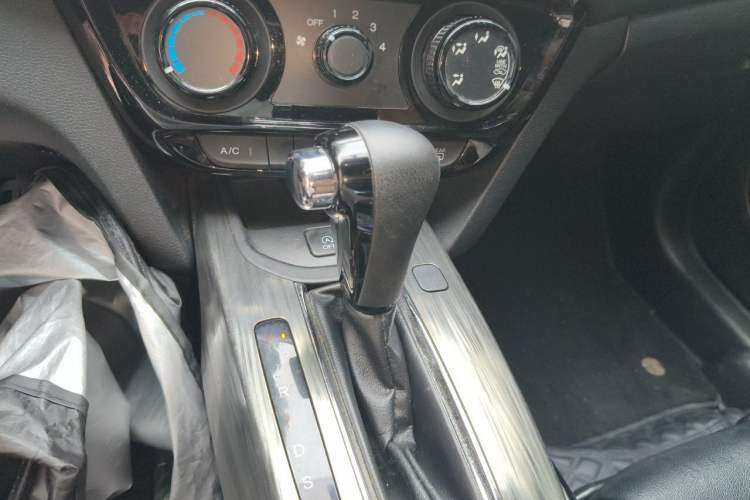 Used Honda XR-V 2015 1.8L EXi CVT Comfort Version Gear Lever