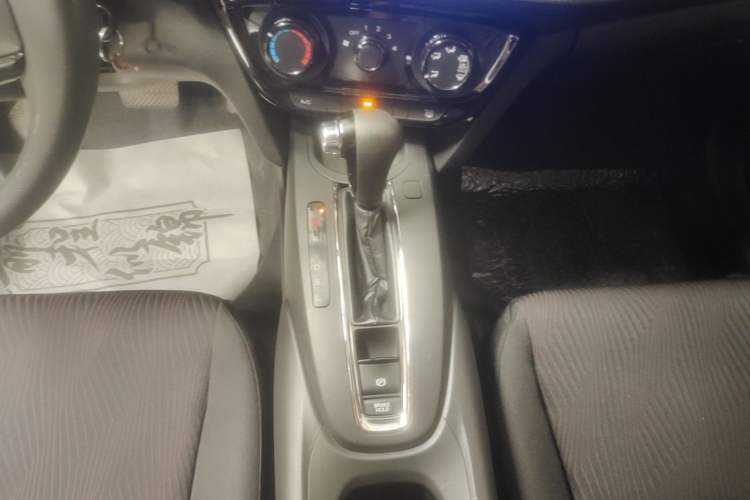 Used Honda XR-V 2015 1.5L LXi CVT Classic Edition Gear Lever